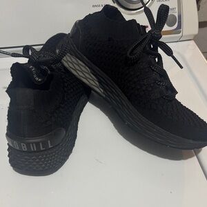 No Bull black sneakers size 9
